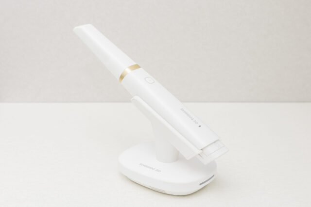 口腔内スキャナー